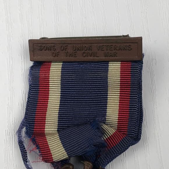 Vintage Sons of Union Veterans of the Civil War Membership Medal Badge Brooch - Picture 3 of 9